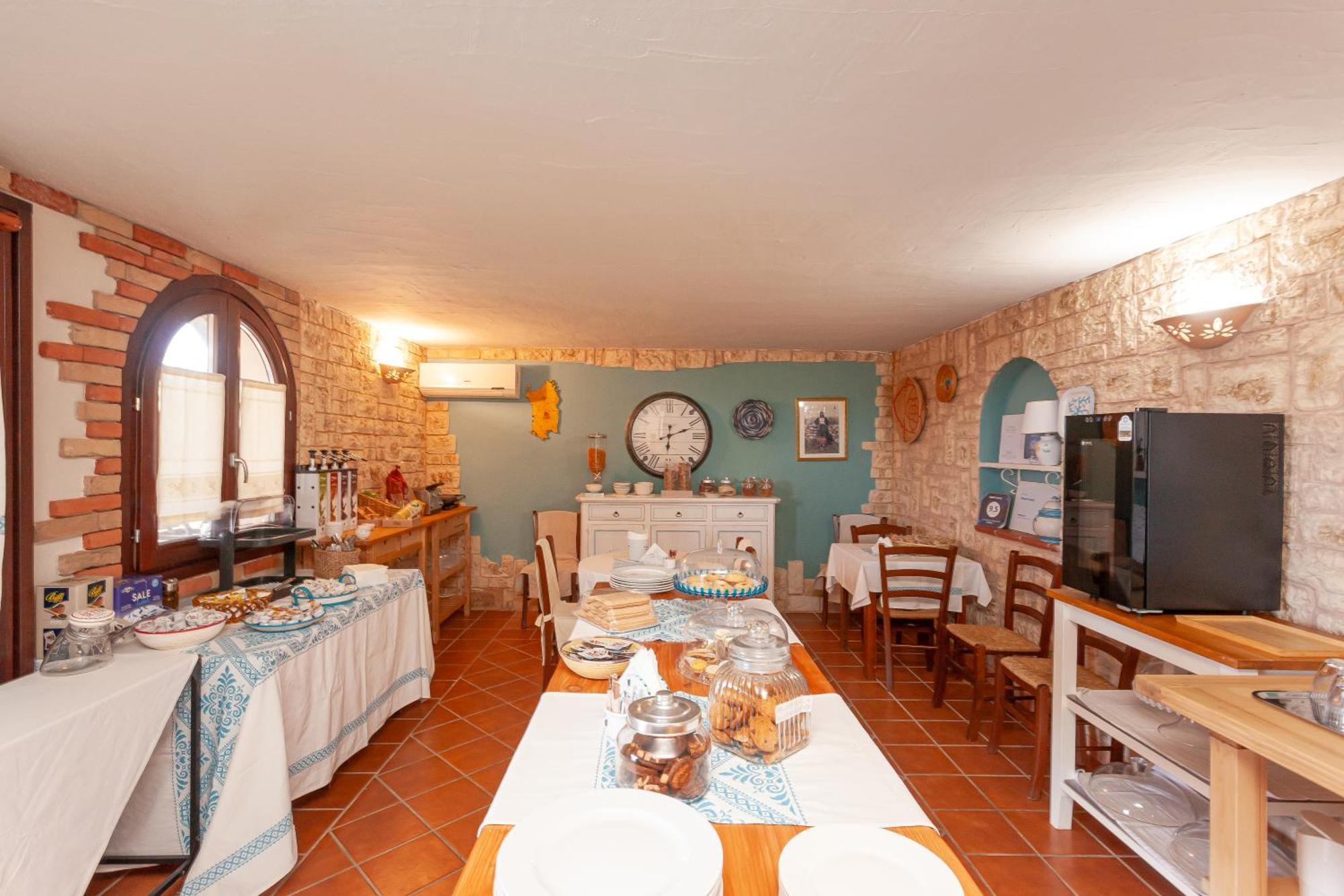 Domus Francy Hotel San Teodoro  Exterior photo