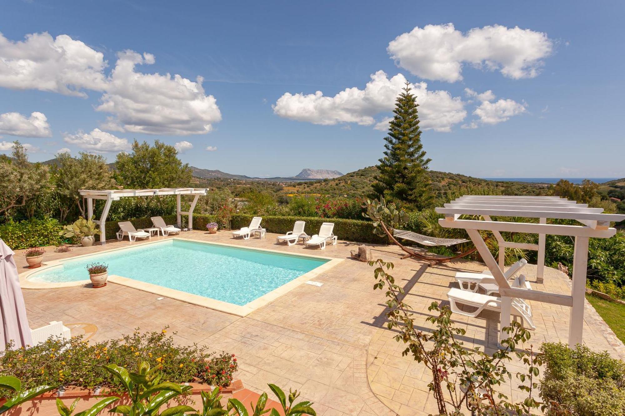 Domus Francy Hotel San Teodoro  Exterior photo