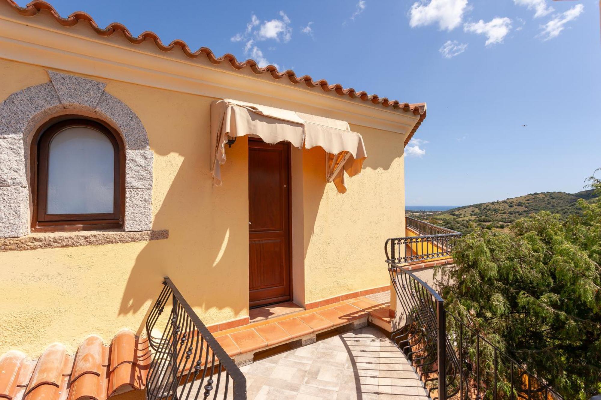 Domus Francy Hotel San Teodoro  Exterior photo