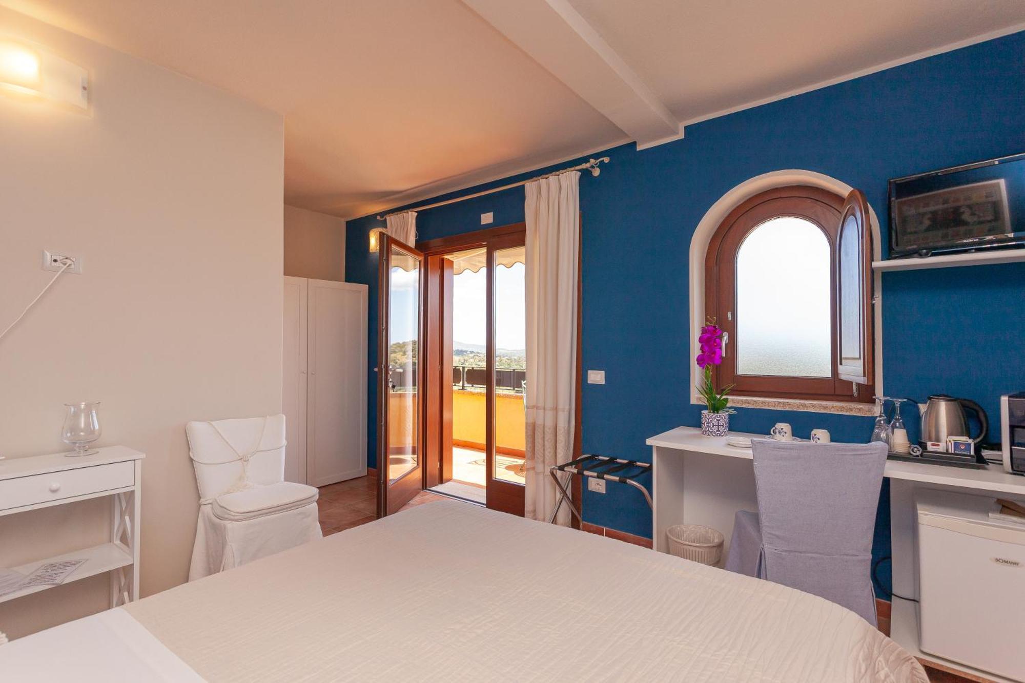 Domus Francy Hotel San Teodoro  Exterior photo